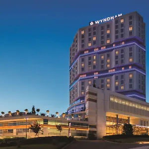 Wyndham Grand Europe 5* Istanbul